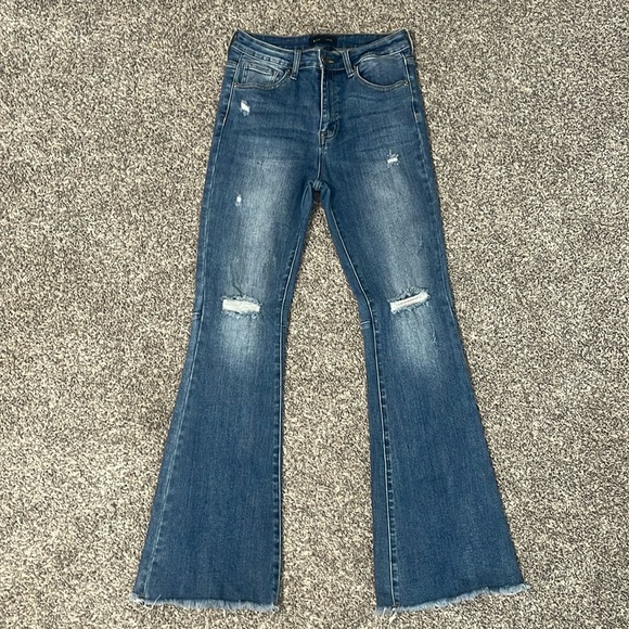 Risen Flare Jeans - Picture 1 of 7